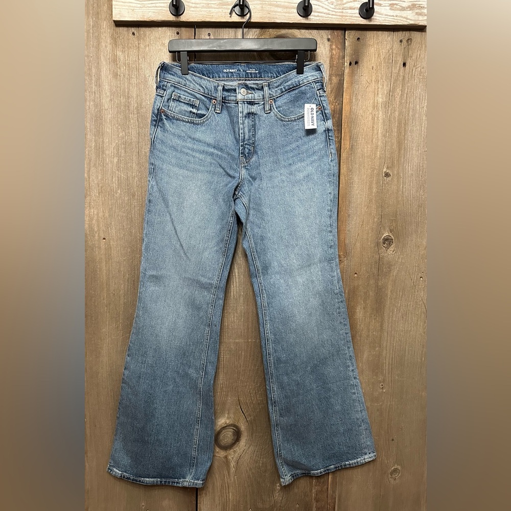 Old Navy Women’s Mid Rise Loose Boot Cut Jeans Kyle Blue Size 6 Regular